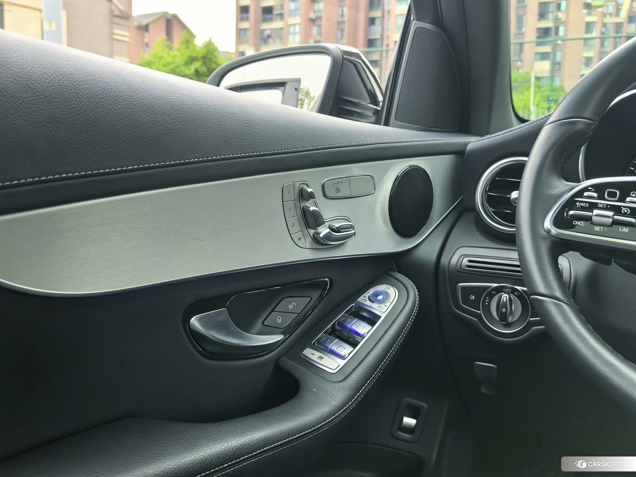 Mercedes-Benz GLC 2022 Белый из Китая