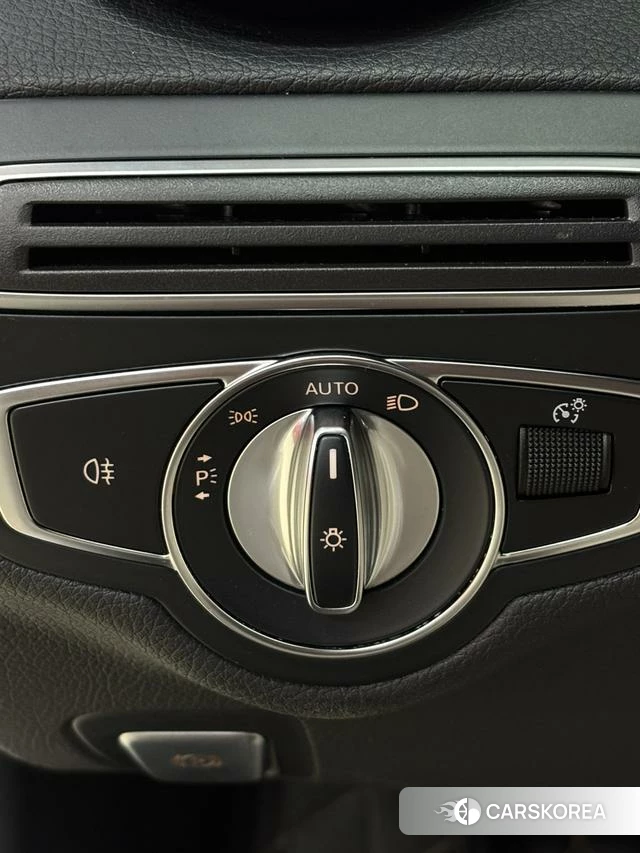 Mercedes-Benz C-class 2021 Белый из Китая