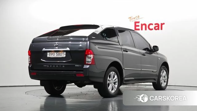 Ssangyong The New Korando Sports 2018 Серый из Кореи