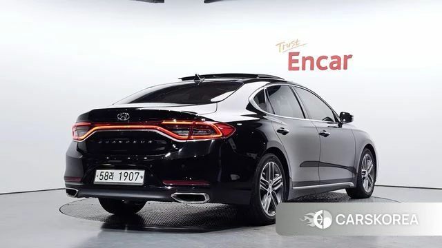 Hyundai Grandeur IG 2018 Черный из Кореи