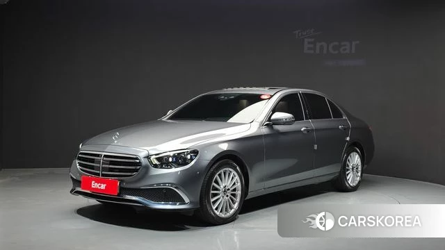 Mercedes-Benz E-Class W213 2022 Серый из Кореи