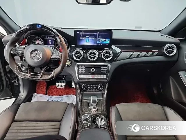 Mercedes-Benz GLA-Class X156 2018 Черный из Кореи
