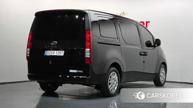 Hyundai Staria 2024 Черный из Кореи