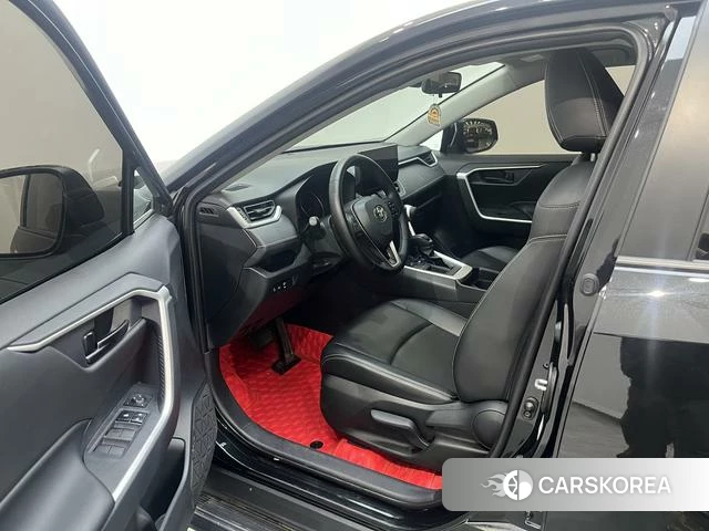 Toyota RAV4 2024 Черный из Китая