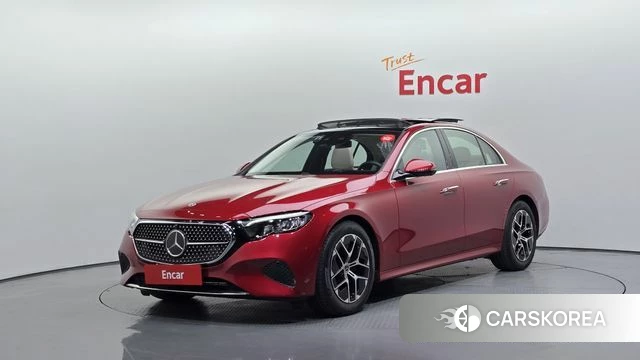 Mercedes-Benz E-Class W214 2025 Красный из Кореи