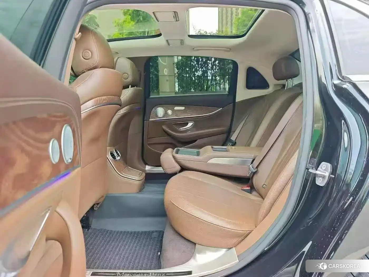 Mercedes-Benz E-Class 2022 Черный из Китая