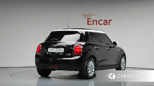 Mini Cooper 2019 Черный из Кореи