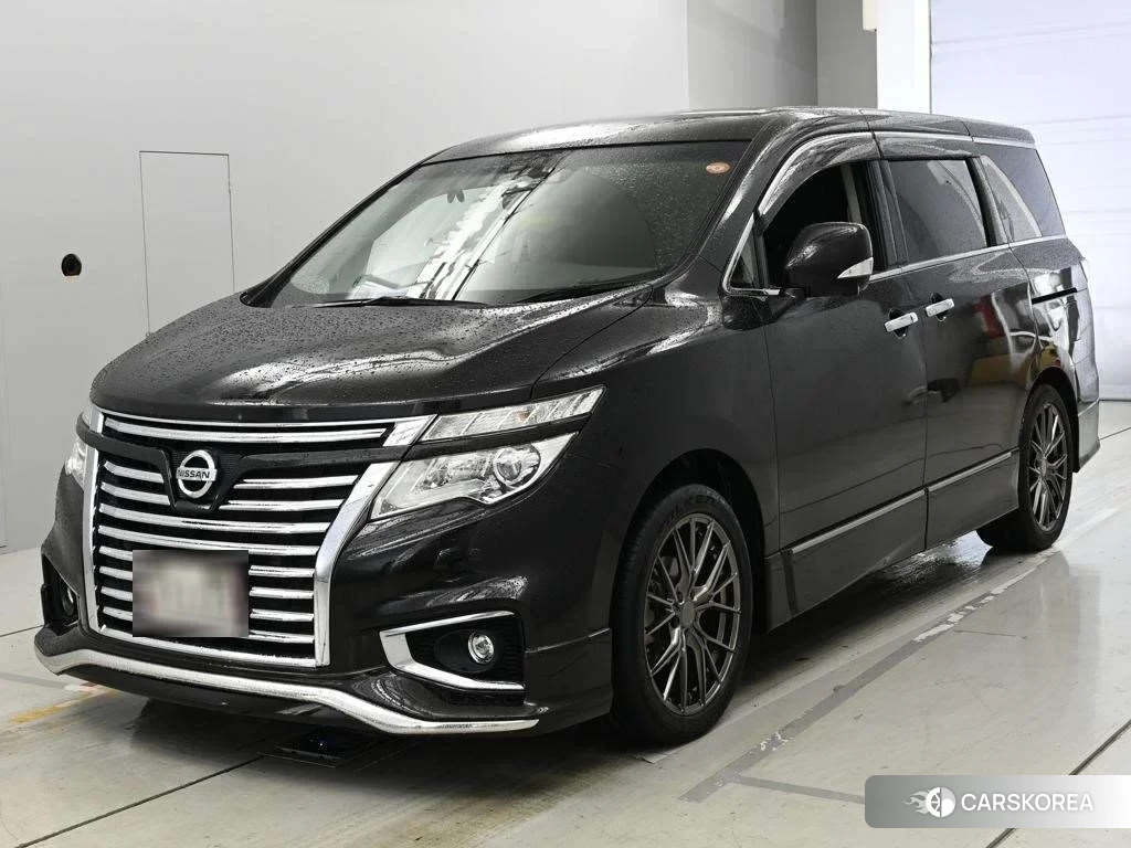 Nissan Elgrand 2019 из Японии