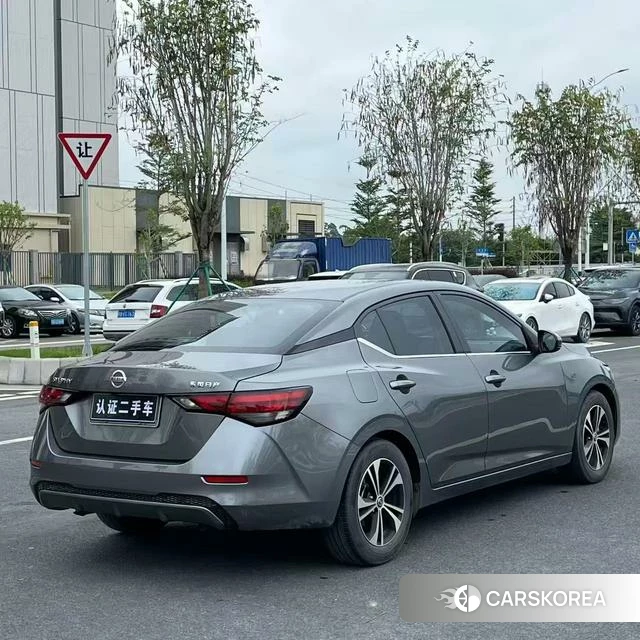 Nissan Sylphy 2021 Темно-серый из Китая