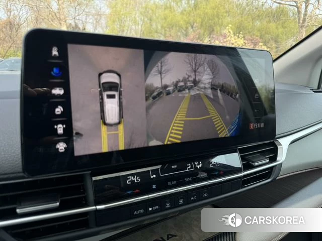 Toyota Sienna 2022 Белый из Китая