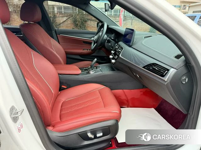 BMW 5 series PHEV 2021 Белый из Китая