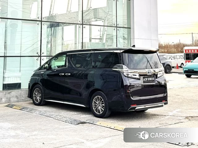 Toyota Vellfire 2021 Черный из Китая