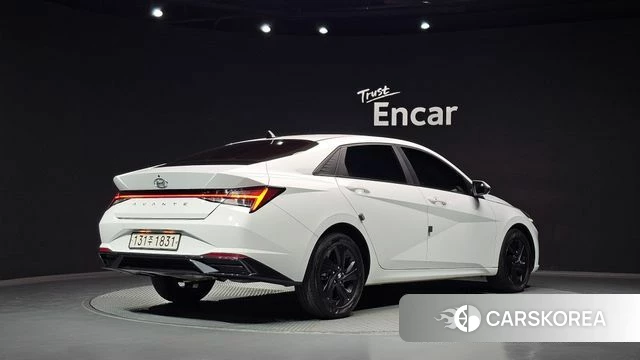 Hyundai Avante (CN7) 2022 Белый из Кореи
