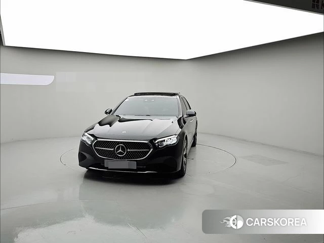 Mercedes-Benz E-Class W214 2024 Черный из Кореи