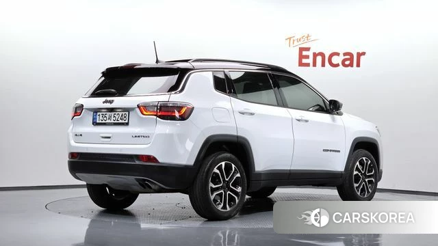 Jeep Compass 2nd Generation 2022 Белый из Кореи
