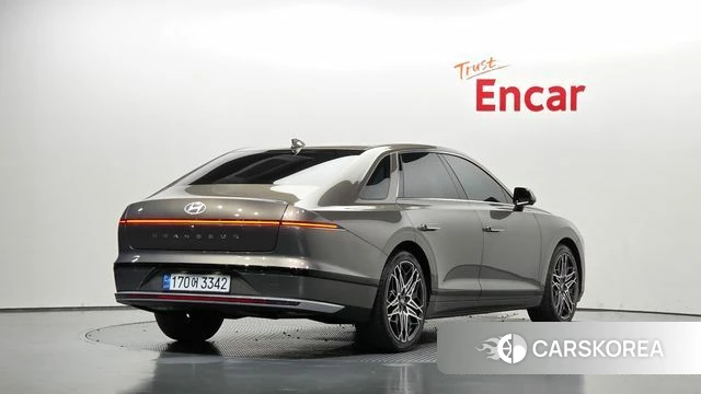 Hyundai Grandeur (GN7) 2023 Песочный из Кореи