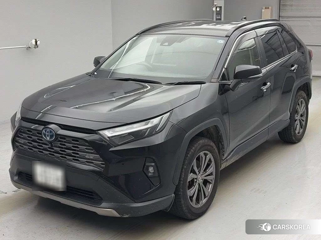Toyota RAV4 2023 из Японии