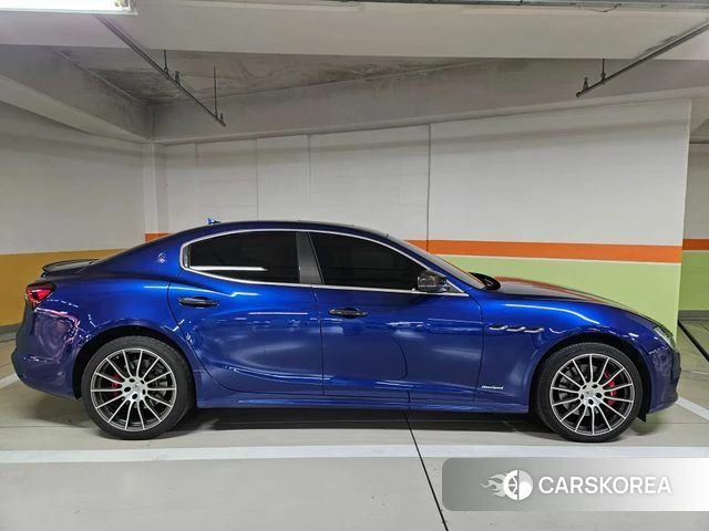 Maserati Ghibli id 4705663 из Кореи