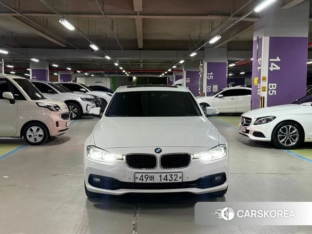BMW 3 Series (F30) 2018 Белый из Кореи