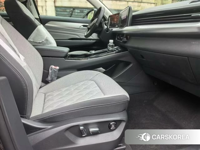 Volkswagen Tavendor 2026 Темно-серый из Китая
