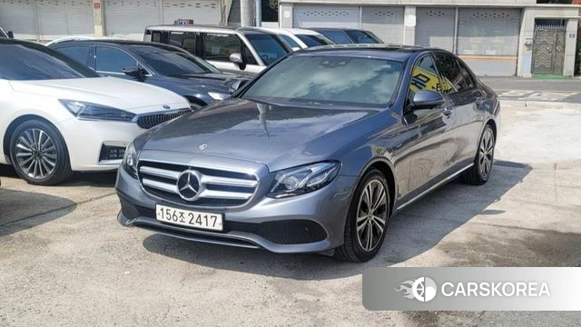 Mercedes-Benz E-Class W213 2020 Серый из Кореи