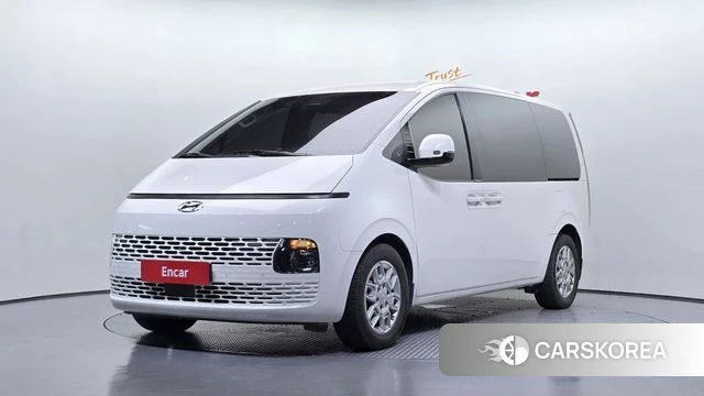 Hyundai Staria 2023 Белый из Кореи