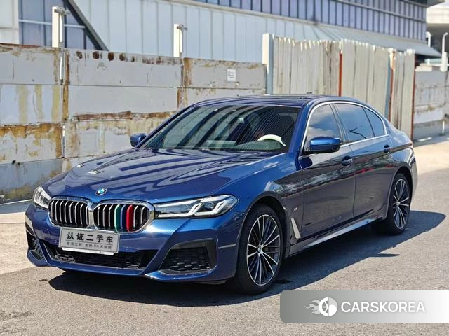 BMW 5 series 2022 Синий из Китая