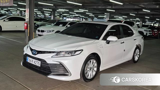 Toyota Camry (XV70) 2024 Белый из Кореи, фото 2