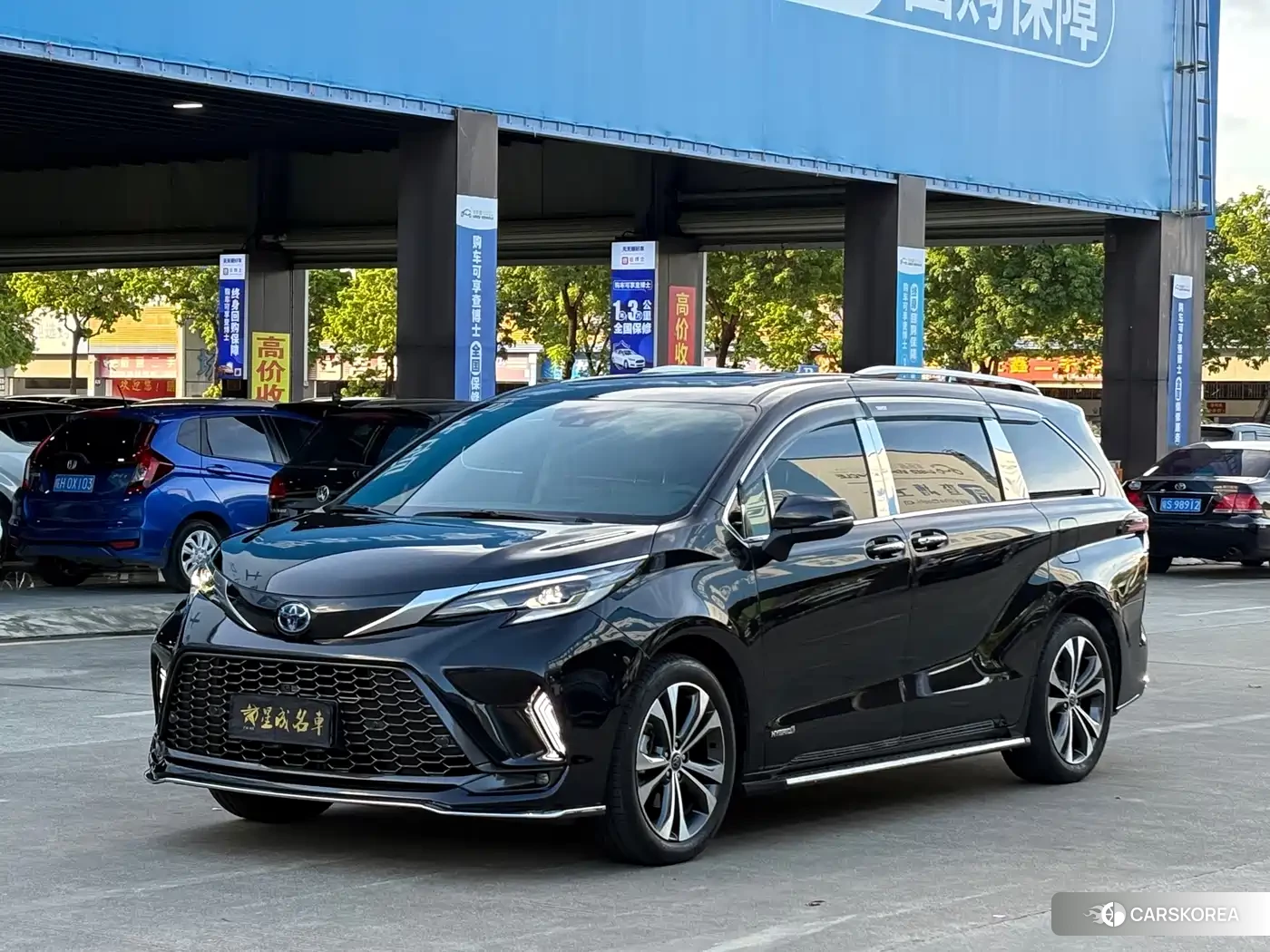 Toyota Granvia 2024 Черный из Китая