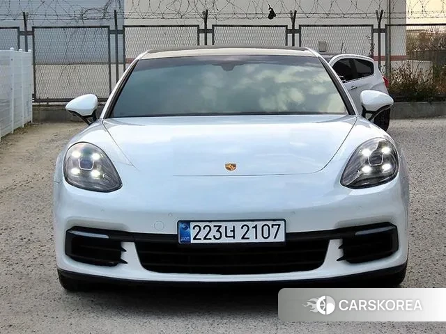 Porsche Panamera (971) 2018 Белый из Кореи