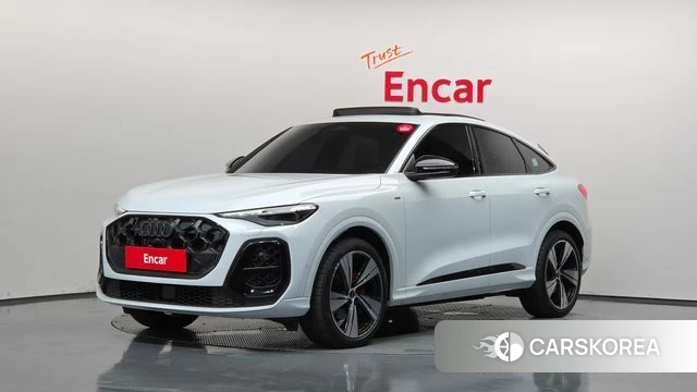 Audi Q5 (80A) 2025 Белый из Кореи
