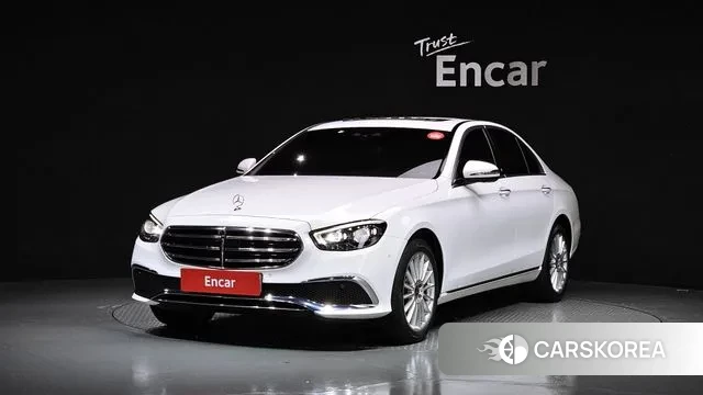 Mercedes-Benz E-Class W213 2022 Белый из Кореи