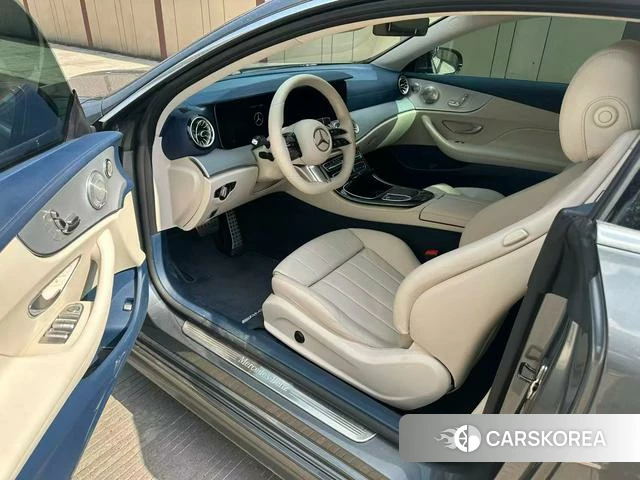 Mercedes-Benz E-Class 2022 Темно-серый из Китая