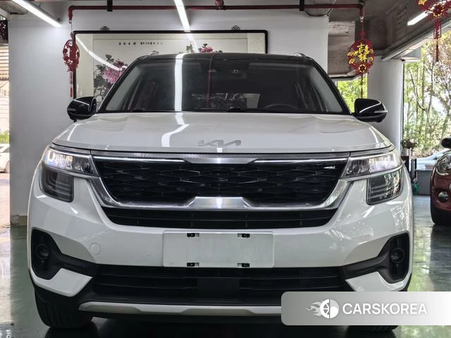 Kia KX3 2021 Белый из Китая