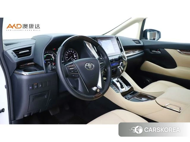 Toyota Alphard 2023 Зеленый из Китая