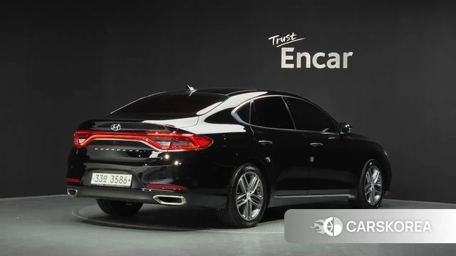 Hyundai Grandeur IG 2018 Черный из Кореи
