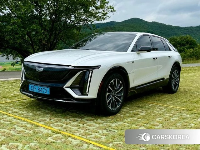 Cadillac Lyric 2024 Белый из Кореи