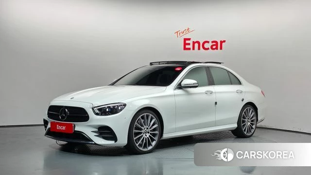 Mercedes-Benz E-Class W213 2021 Белый из Кореи