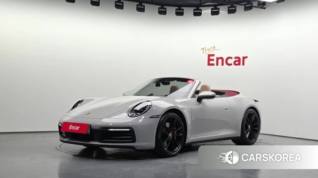 Porsche 911(992) 2020 Серебристо-серый из Кореи