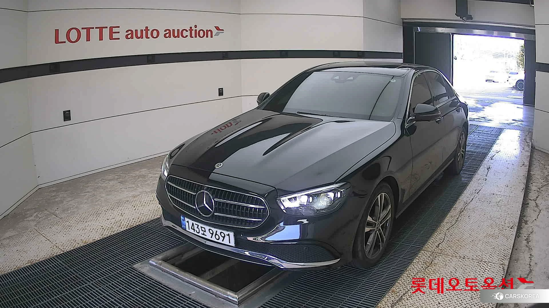 Mercedes-Benz Mercedes-Benz E350 4MATIC id 4989967 из Кореи