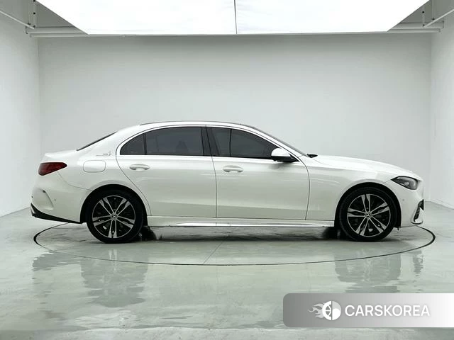 Mercedes-Benz C-class 2023 Белый из Китая