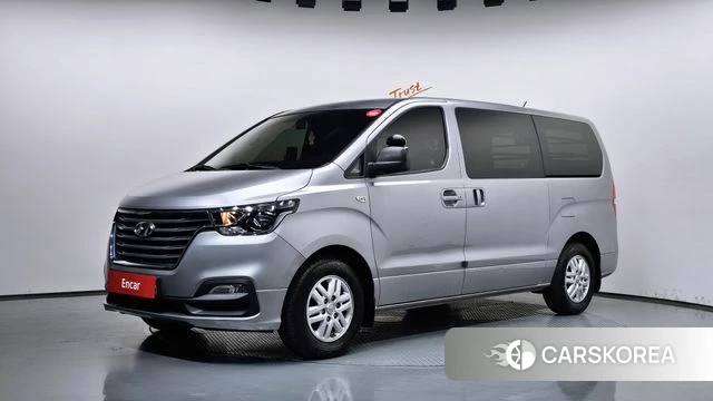Hyundai The New Grand Starex 2021 Серебристо-серый из Кореи