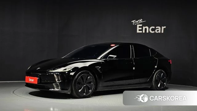 Tesla Model 3 2024 Черный из Кореи