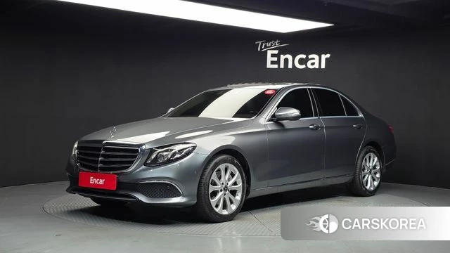 Mercedes-Benz E-Class W213 2018 Серый из Кореи