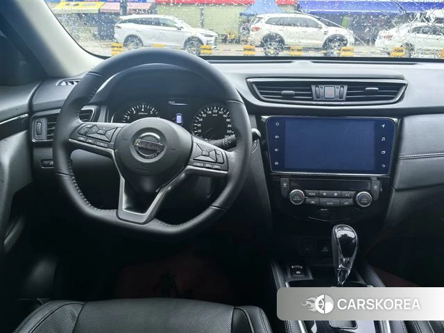 Nissan X-Trail 2023 Белый из Китая