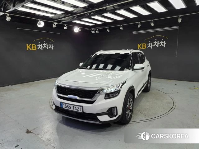 Kia Seltos 2021 Белый из Кореи