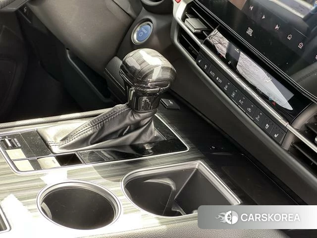 Toyota Sienna 2022 Белый из Китая