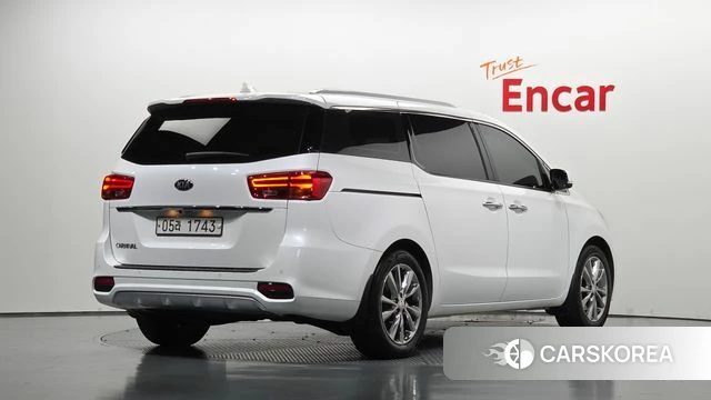 Kia The New Carnival 2018 Белый из Кореи