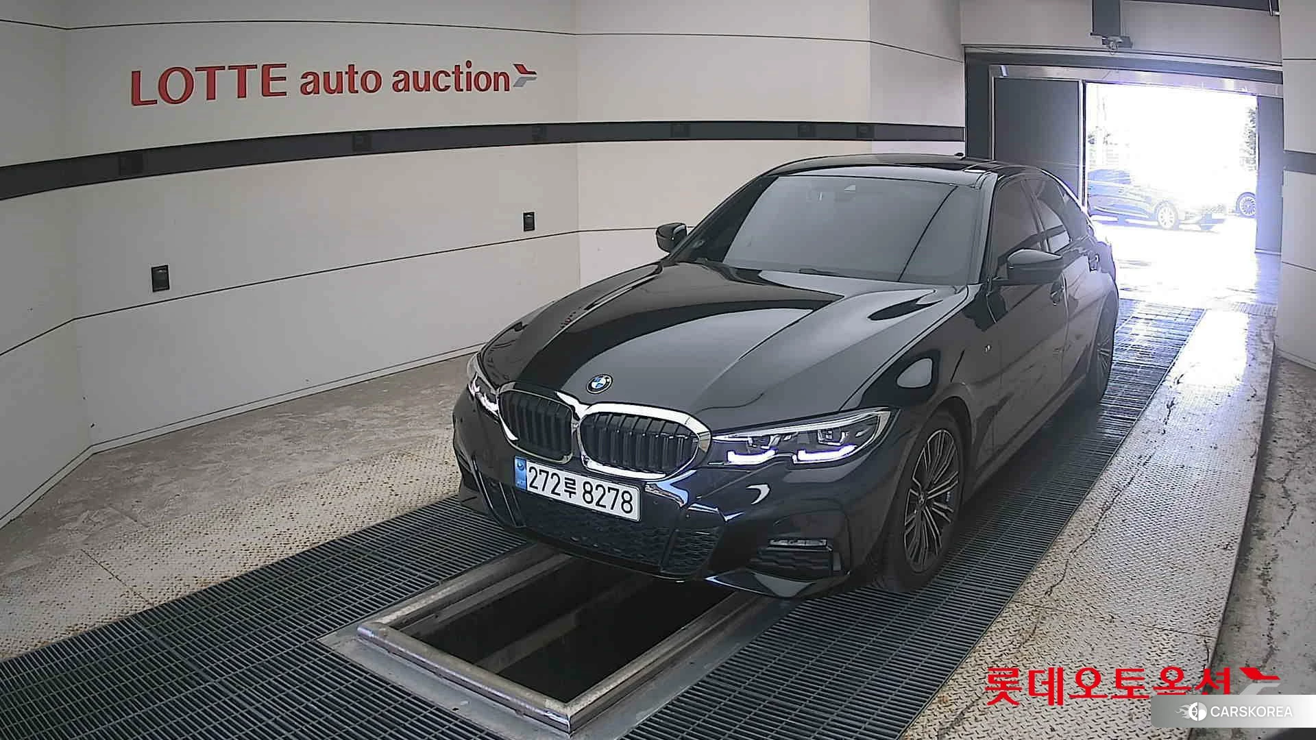 BMW  320i id 4989971 из Кореи