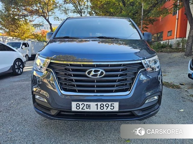 Hyundai The New Grand Starex 2018 Серый из Кореи